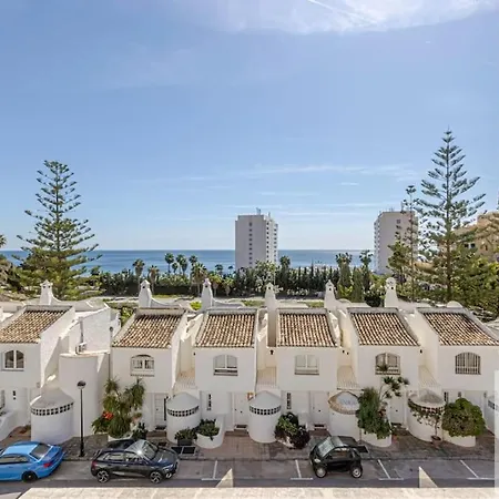 Benalgolf/penthouse With Wonderful Sea Views Appartamento